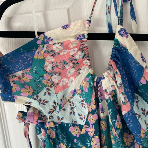 Olivaceous Halter Open Back Patchwork Floral Jumpsuit - Picture 4 of 8